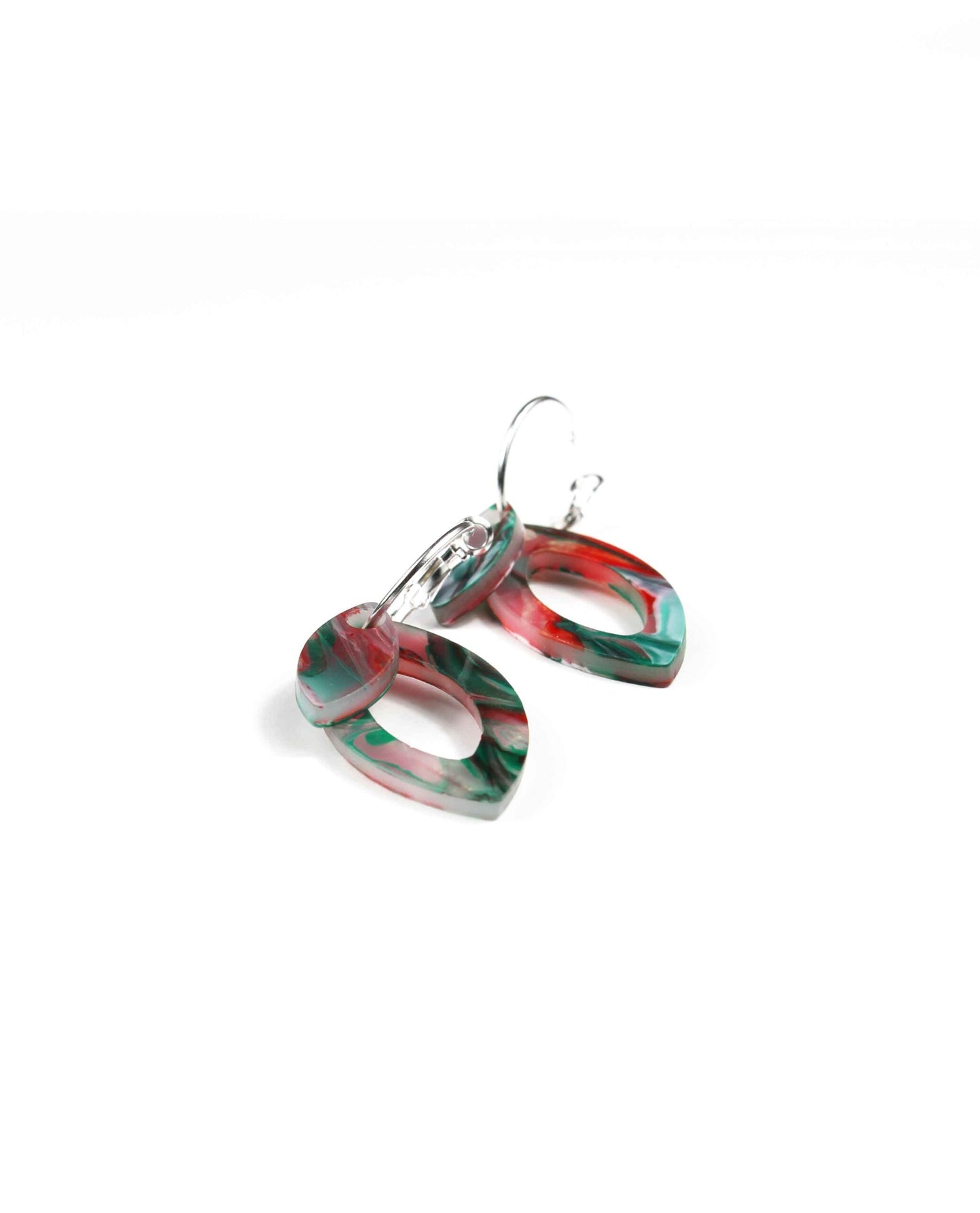 Pendientes rojo y verde: Captura la Magia de las Estrellas con Este Accesorio Deslumbrante